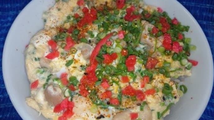 ありた鶏もも親子丼が昨日の朝食、朝からどぉ~んっ!><