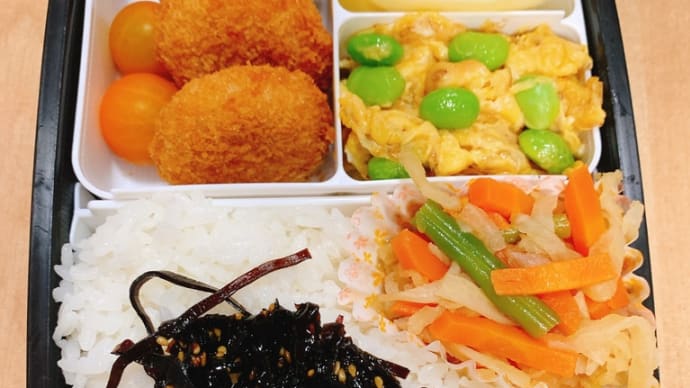木曜日のお弁当 フルーツ(デザート)のチョイスが難しい