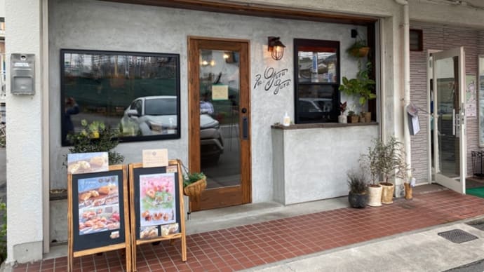 パイ専門店でおやつと朝食に