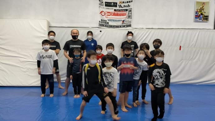 (火)キッズ格闘技クラス19:00〜