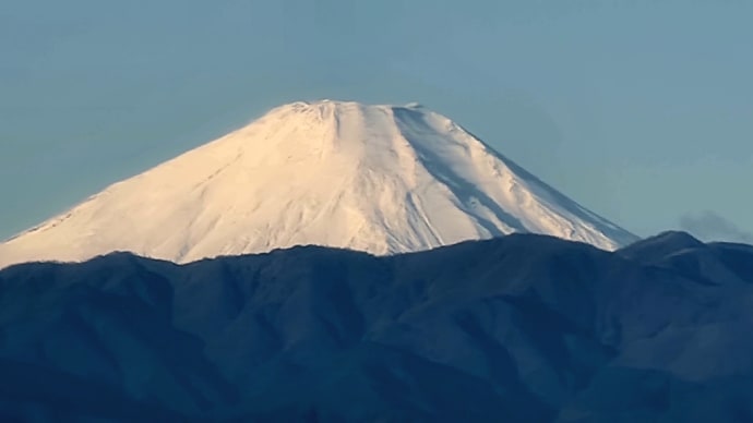 ホテルの部屋から新幹線と富士山！