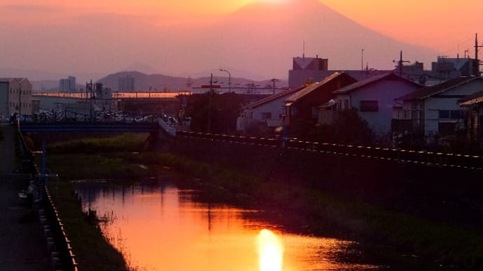 秋分～富士に沈む夕日