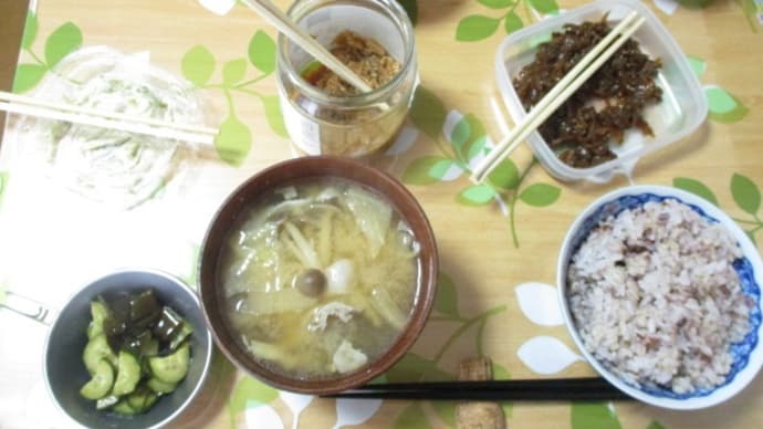 何だか店を出たり入ったりでしたぁ
