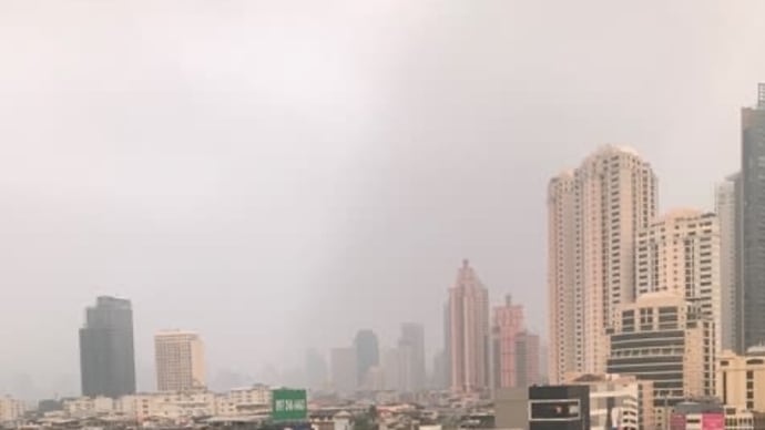 空気が悪いバンコク…