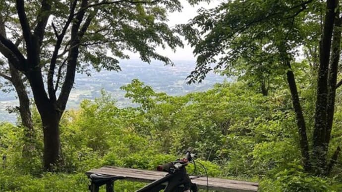 雨の降る前に里山ツーリングへ