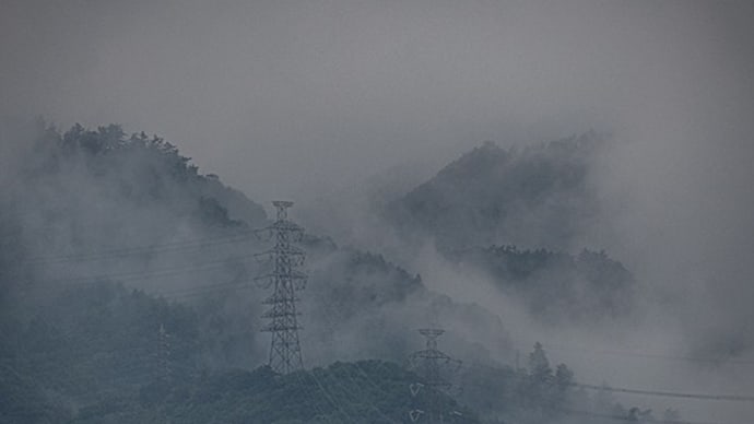 朝霧の六甲山(6/7)