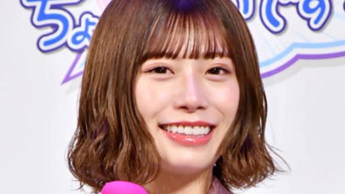 「神レベルに可愛い」日向坂46東村芽依、ガーリーなカチューシャ×セットアップSHOTに絶賛の声「お姫様やん!」