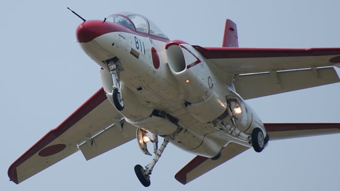 航空自衛隊芦屋基地　T-4   36-5811 　現在は西部航空方面隊司令部支援飛行隊のようです