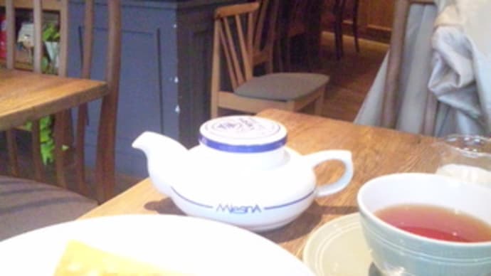 スリランカの隠れた茶園ニュービサダカンダを飲む
