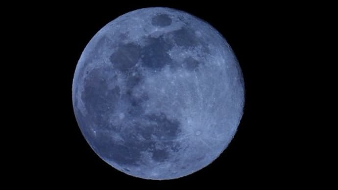 今夜は 今年最後の満月(コールドムーン)