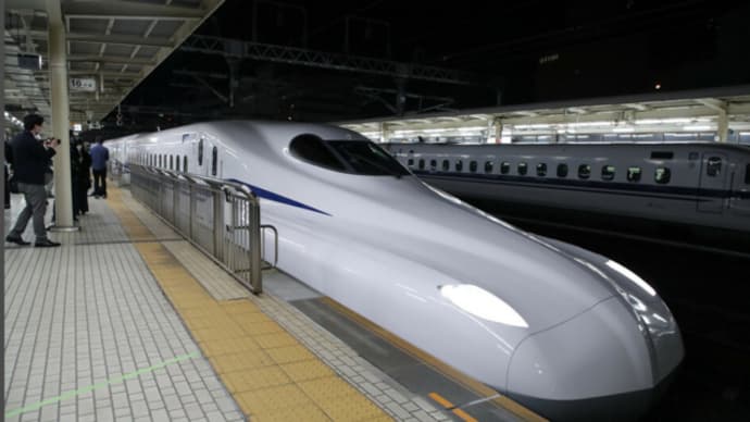 新幹線の自動運転走行試験。