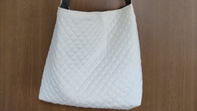 キルティング☆斜めがけバッグ(内布カーキ)