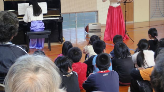 第１４回　雪浦小学校ロビーコンサート　フルートとピアノ