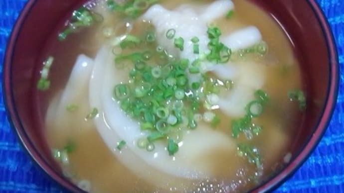 【08/02晩御飯】紀文食品／白湯醤油スープ餃子、ささっとなので半分だけにしたんだね：P