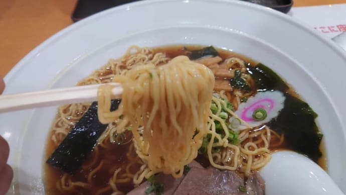 沼津市大手町【創作らーめん六文亭】にお邪魔しました。
