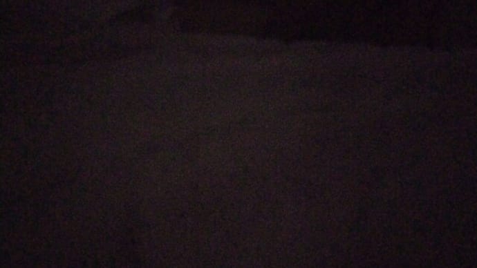 写真10枚暗い部屋１月21時