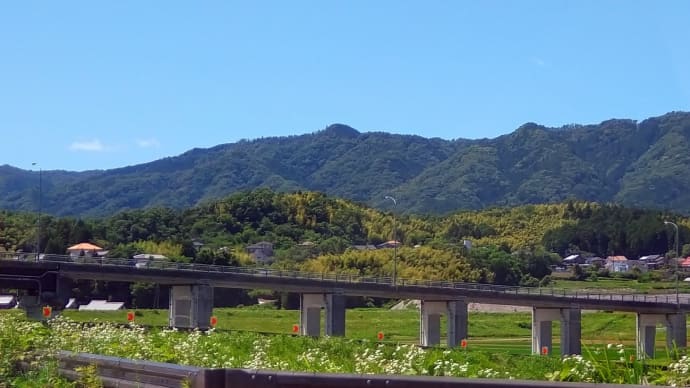 「目指せ高旗山」の白旗、その道すがらいろんな伝説に会う…