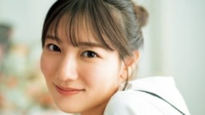 日向坂46河田陽菜『マガジン』初表紙&素顔に迫る“近距離グラビア”