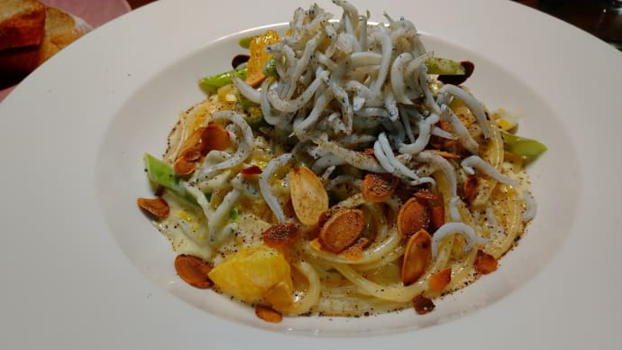ご飯作って一人で喜んで悲しんでるやつ。そんな人居るの?居ます!