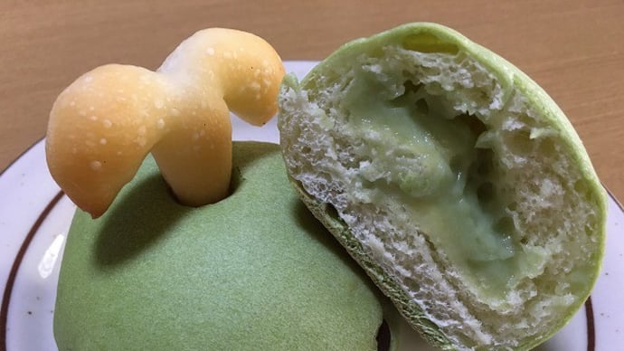 麻布十番モンタボー・・・期間限定「くじらメロンパン」と「シャインマスカットパン」(^^)