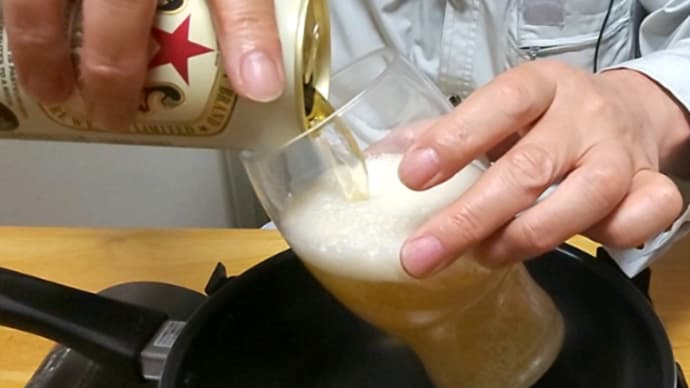 焼き鳥ビール最高😍サッポロ一番塩らーめんをカレーラーメンに😄