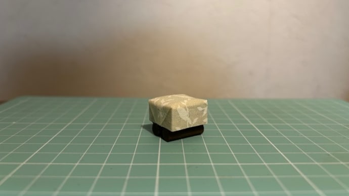 ピーターラビットの世界【スツール再び】