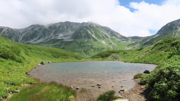 初秋の立山黒部アルペンルート・・・室堂・・・ミドリガ池から・・・・立山の風景