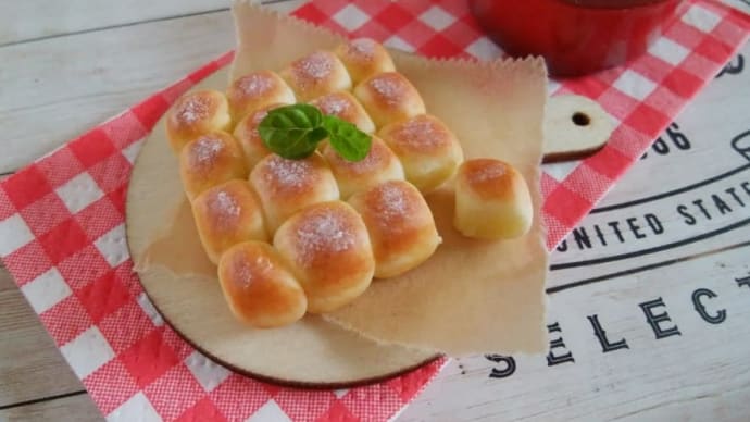樹脂粘土で作ったちぎりパンと、最近買った可愛いものたち。
