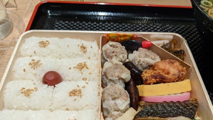 姫路 まねき食品 関西シウマイ弁当 & えきそば