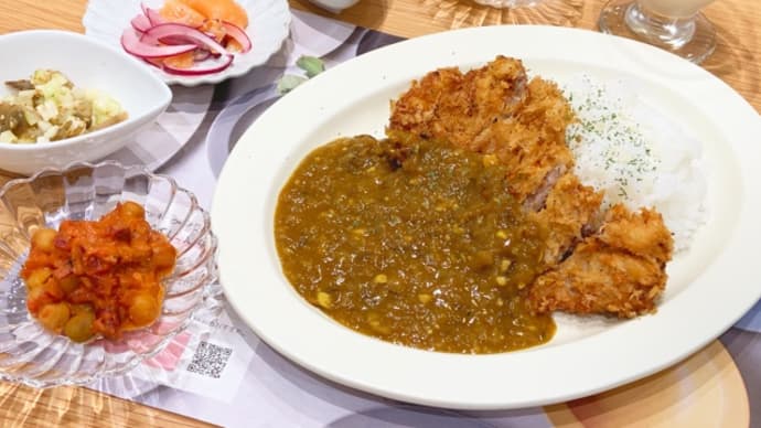 ABCクッキング(5種類のトッピングで楽しむザクっと揚げたカツカレー)