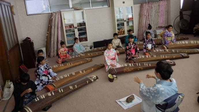 浴衣姿の子供たち