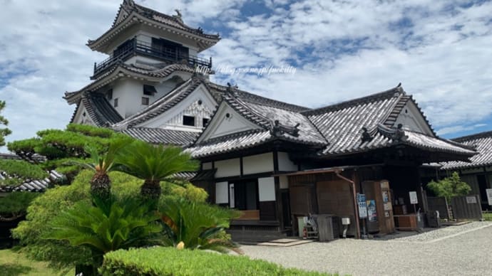 【高知県】100名城、木造古天守が現存する高知城へ