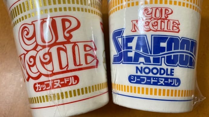 話題のカップヌードル炒飯