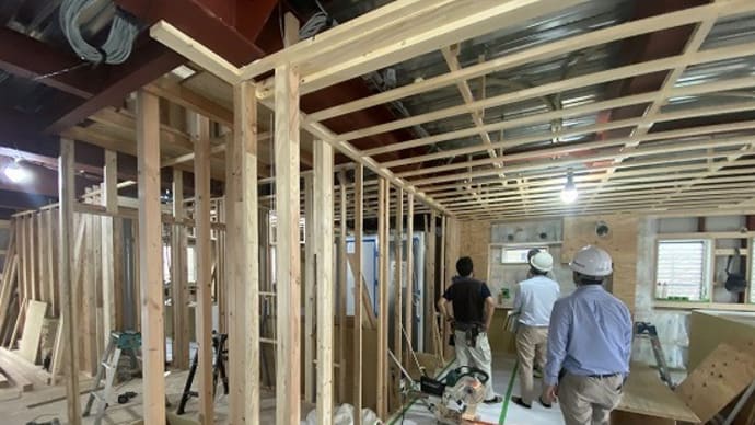 静岡市駿河区の重量鉄骨３階建て住宅は大工工事中です