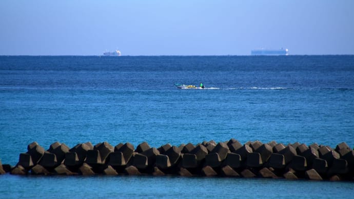 碧い海