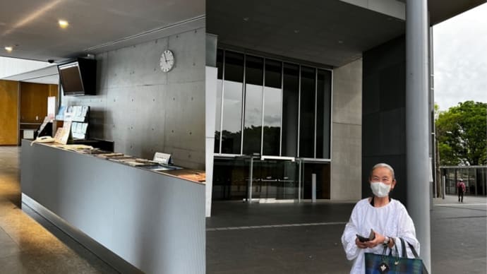 舞台に向かって