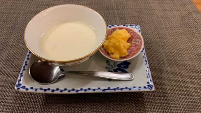 飲茶ナイト 7.ヒンヤリに存在感、想いを巡らす
