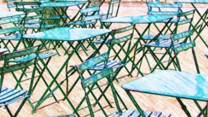 リュクサンブール公園🎄⛲野外カフェの椅子