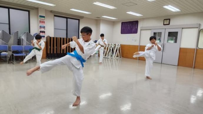 なかなか全員参加といきませんが、楽しく稽古をしましたよ。