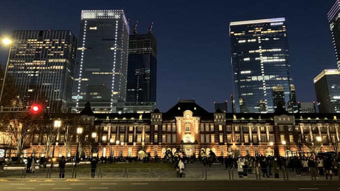 キラキラの季節と言えば東京駅
