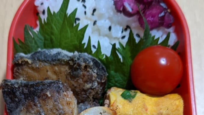 5月 お弁当 竜田揚げ(・–・) \(・◡・)/ルマンド♡