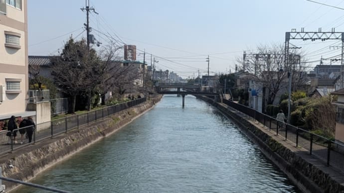 川の街