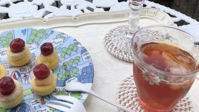 鶏と野菜の甘酒炒め, 小さなチーズケーキと炭酸ドリンクwith紅さやかのコンポート et. 今日の縄跳び(600回) 〜♪