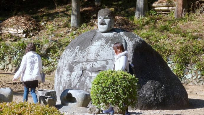謎多き神々の国・・・諏訪・・・謎の造形「万治の石仏」( まんじのせきぶつ)