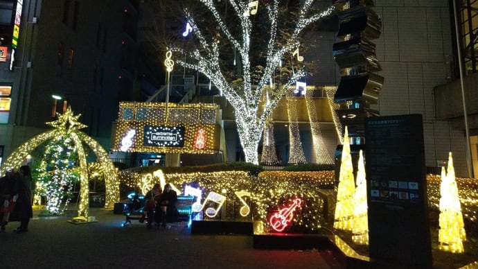 冬のイルミネーション(池袋駅)