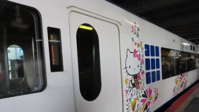 出雲行の列車
