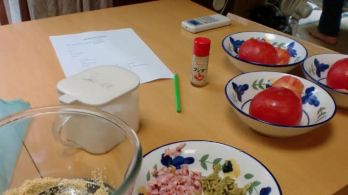 今日の手抜きイタリア家庭料理♪　夏にぴったりトマト!!