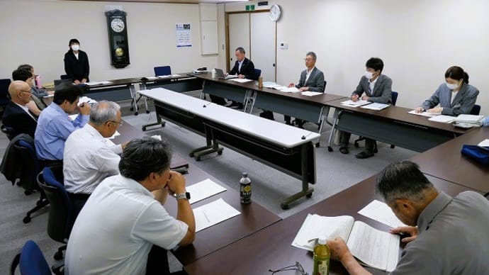 議会社会文教常任委員会&生坂ダム湖上空からの風景