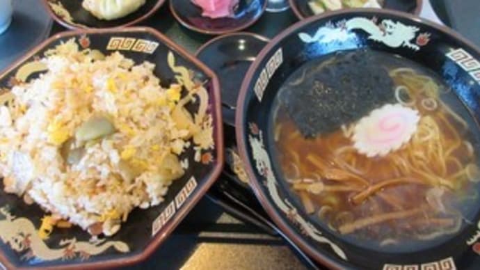 10月29日の「ちゃいな館 喰囍炒(くっちゃお)」さんのランチは搾菜炒飯や揚げ餃子など。