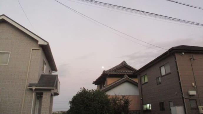 台風あすから非常に激しい雨15日は雨も風も猛烈